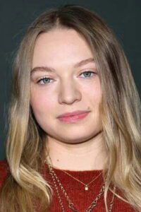 Mia Threapleton