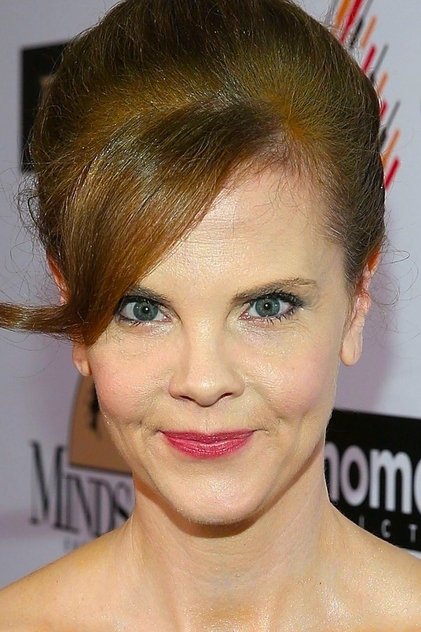 Kiersten Warren